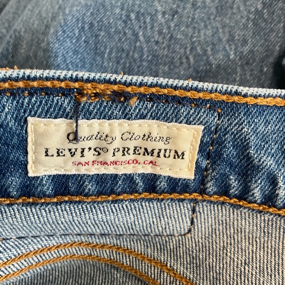 Levi’s Wedgie Jeans - Picture 7 of 13